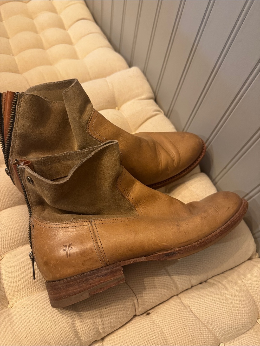Frye Tan Leather Zip Ankle Boots Campus Short Style Size 8.5